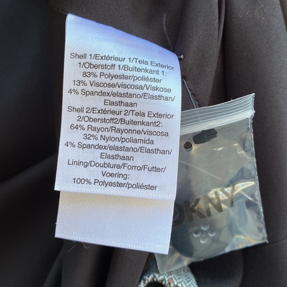 ❌SOLD❌ ✨NWT DKNY BEAUTIFUL DECAY 1 Button Blazer w/Pockets. Versatile. Size 6. - Picture 11 of 11